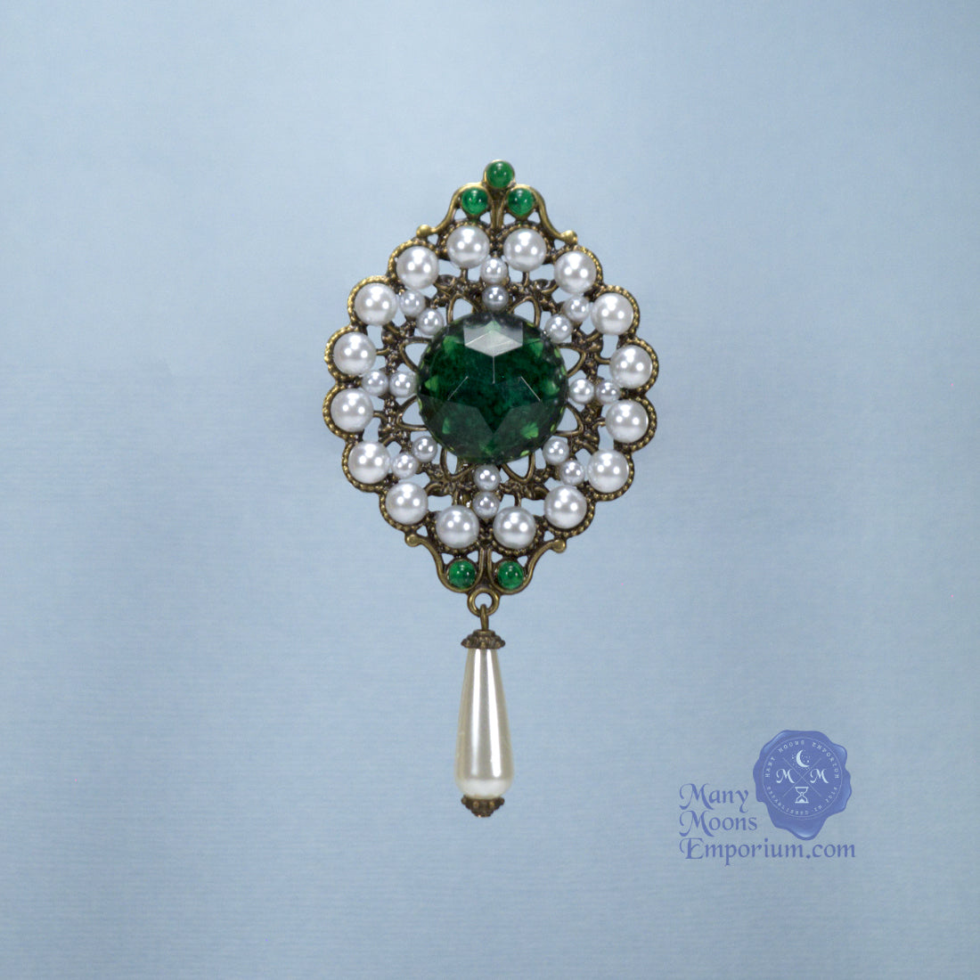 Emerald brooches and pins sale