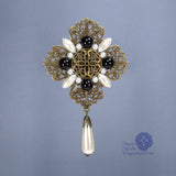 bronze renaissance brooch pin black Duchess Lorraine