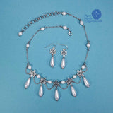 pearl teardrop necklace silver Lady Quillan Renaissance
