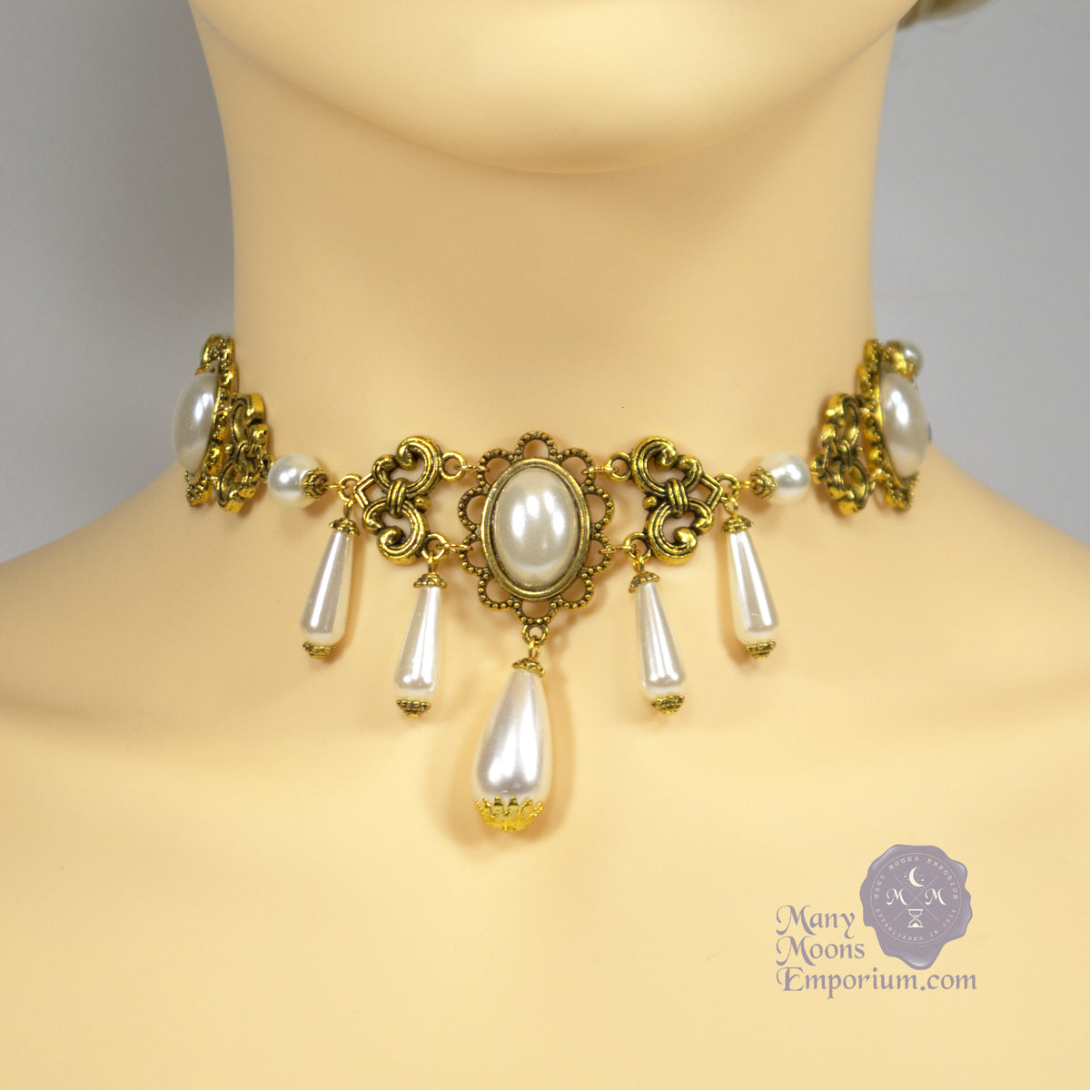 Royal Pearl Necklace Marquise Xanthe antique gold pearl – Many