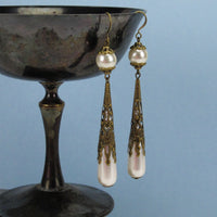 Renaissance teardrop pearl earrings brass Caterina Sforza