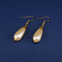 pearl Renaissance wedding earrings gold Milady Pauline